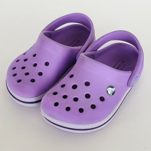 Crocs Buying Guides for Various Age Groups